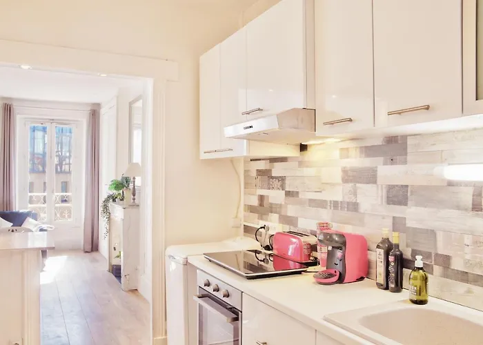 Centre De Valence Face A La Gare Apartman *