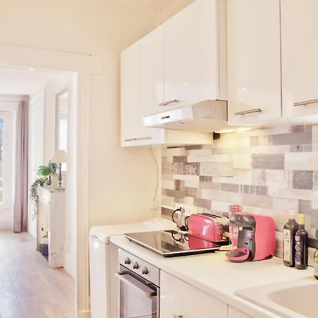 Centre De Valence Face A La Gare 公寓 *