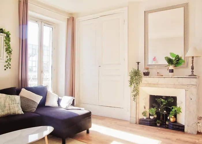 Centre De Valence Face A La Gare * Valence (Drome)